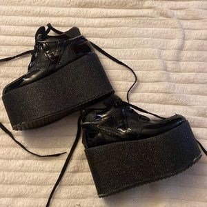 YRU Qozmo Black Glitter